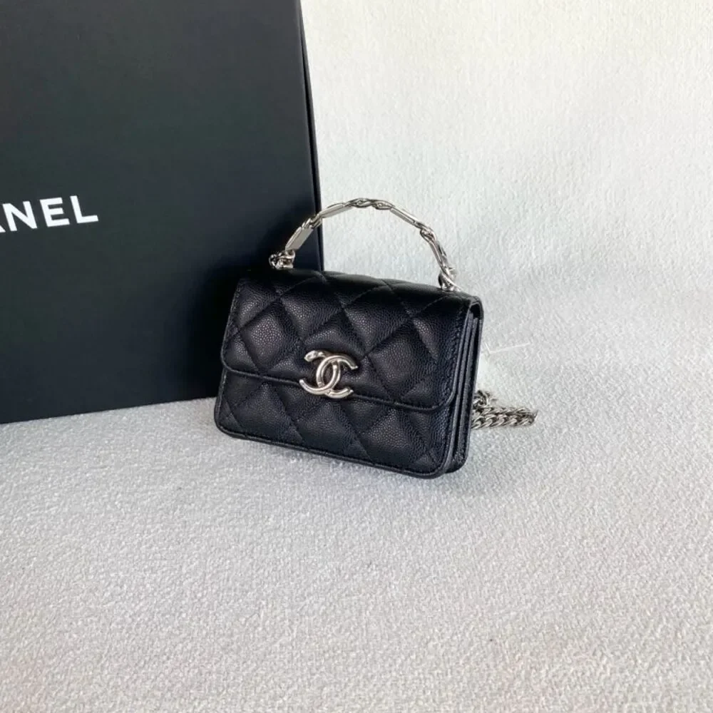 CHANEL brand color